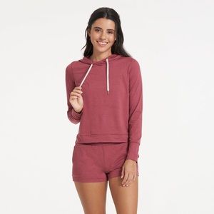 LOT Vuori Halo Performance Short and Essential Hoodie in Desert Rose